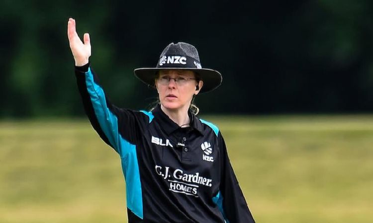 Kim Cotton becomes first female on-field umpire in men's international cricket