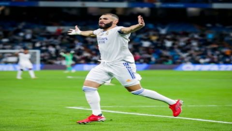 Benzema hat trick as Real Madrid conquer Camp Nou to qualify for Copa del Rey final