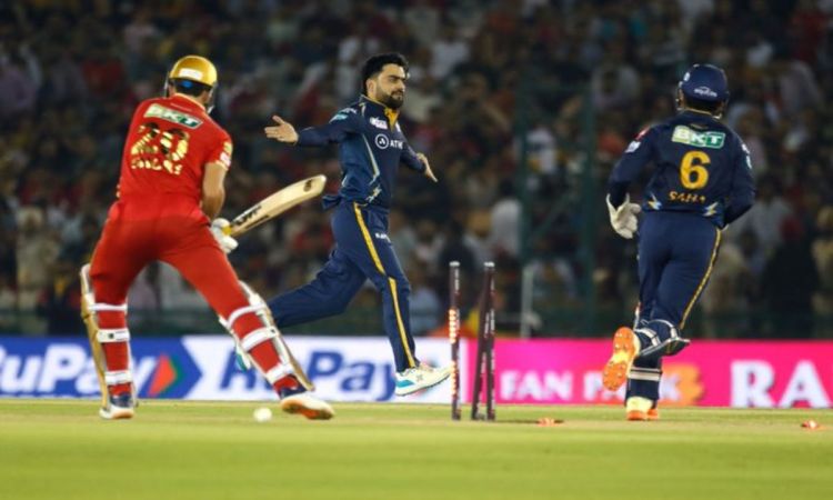 Cricket Image for VIDEO: क्रीज़ में खड़े के खड़े रह गए शॉर्ट, राशिद खान की गेंद ले उड़ी गिल्लियां