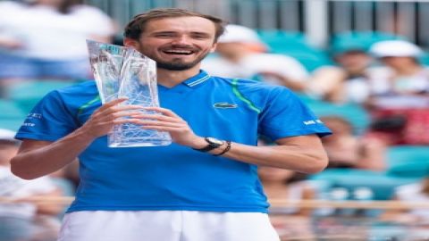 Medvedev wins Miami Open title, fourth trophy of the season.