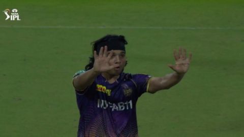 Cricket Image for WATCH: 19 साल के सुयश शर्मा ने की बड़ी गलती, KKR के लिए बन सकते हैं मैच हारने की 