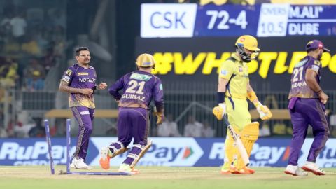 IPL 2023: नरेन ने एक ही ओवर में रायडू और मोईन को अपनी स्पिन में फंसाया, देखे वीडियो