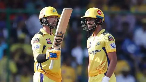 Half-centuries for Conway and Gaikwad, Chennai in playoffs