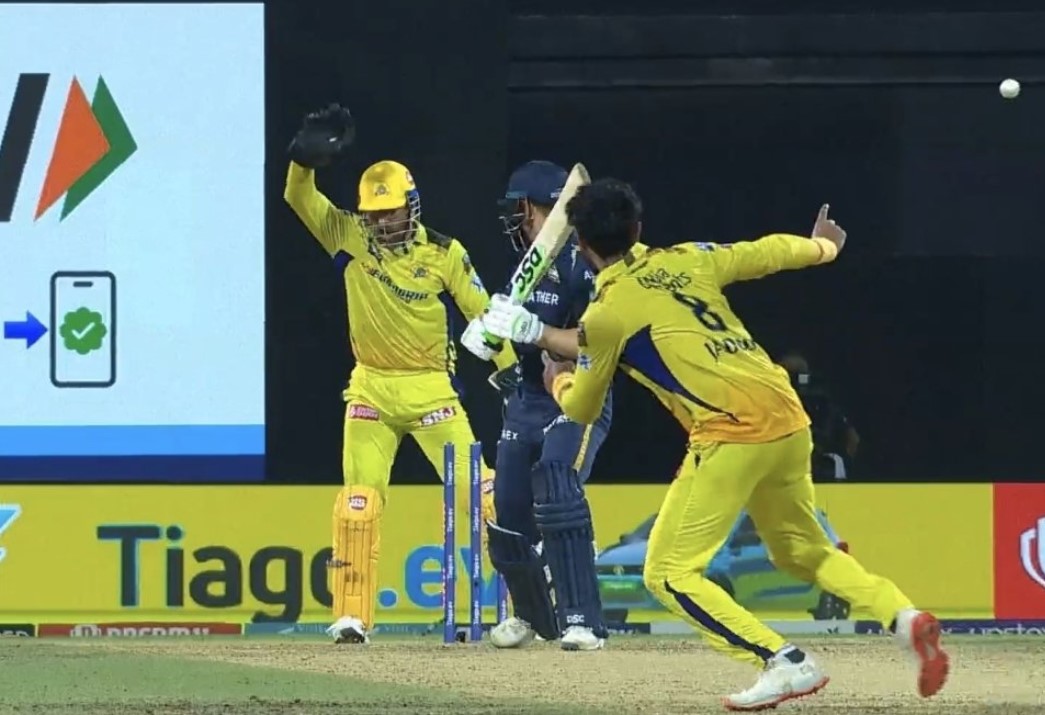 IPL 2023: Ravindra Jadeja cleans up the dangerous David Miller with an absolute beauty! IPL 2023: Ravindra Jadeja cleans up the dangerous David Miller with an absolute beauty!