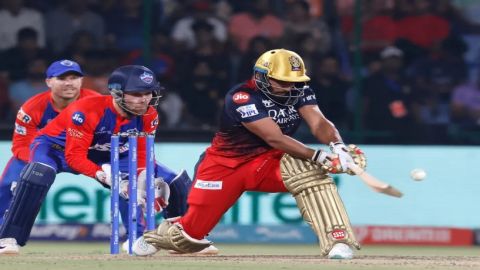 IPL 2023: Mahipal Lomror scored his first IPL fifty, which helps take RCB to 181-4 against DC!