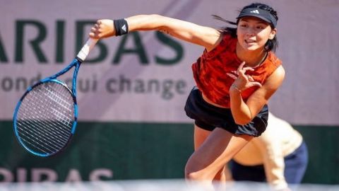China's Wang Xinyu claims first main draw win in French Open.