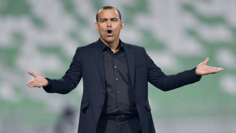 Dudamel takes charge of Mexico's Necaxa