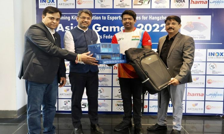 ESFI conducts special meet with IOA to present India''s Esports contingent with training kits for As