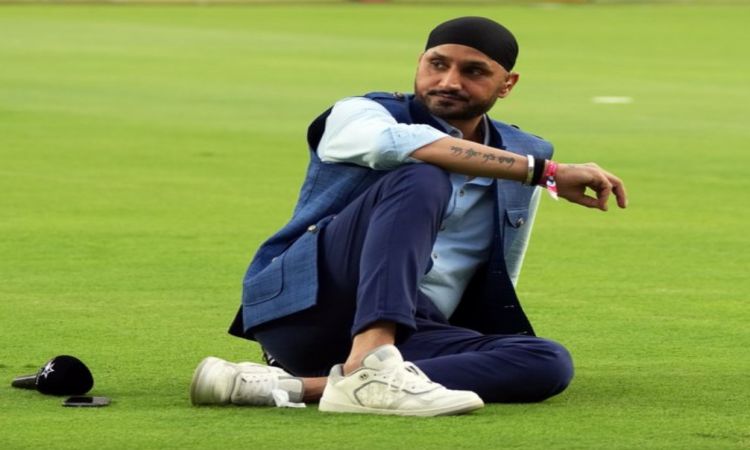  Harbhajan says, 'he would prefer playing Bharat over Kishan for the WTC Final' !