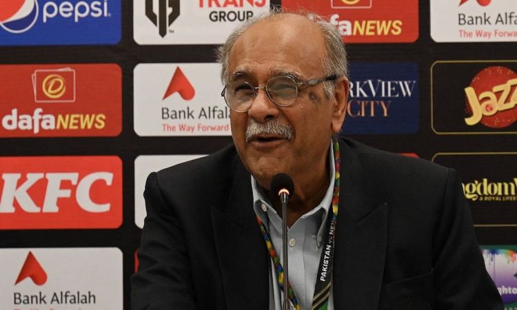 Najam Sethi withdraws from the race for the post of PCB chairman