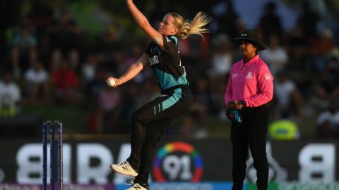 Leigh Kasperek Replaces Injured Jess Kerr In White Ferns Squad For Sri Lanka Tour