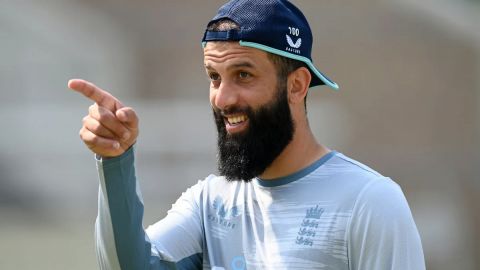 Moin Ali considering the proposal of returning to the Test team