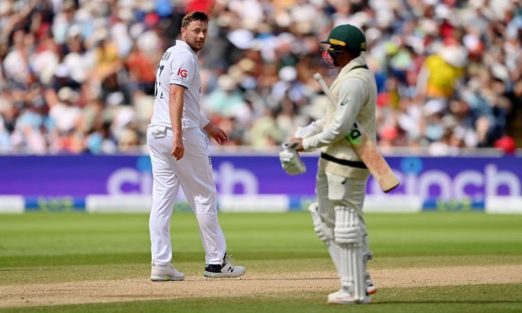 Match referee warns Robinson after sending off Khawaja in aggressive manner in first Ashes: Report