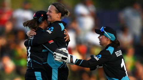 Tahuhu, Bezuidenhout Return To New Zealand Contract List, Anderson Receives First Offer