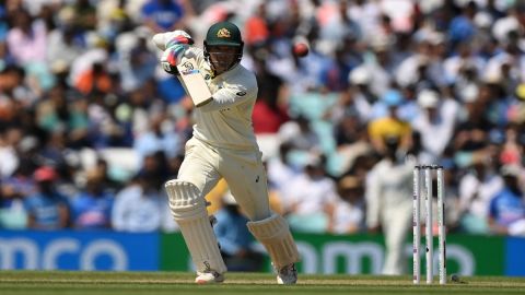 Carey's 41 not out sees Australia increase their lead to 374 despite strikes from Jadeja, Umesh