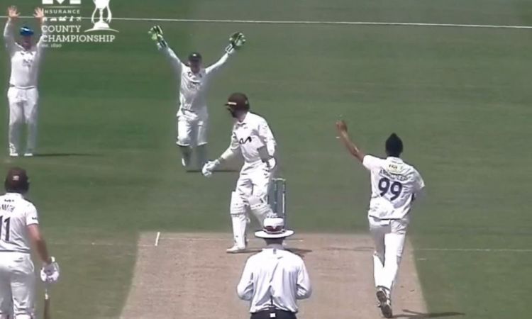 WATCH: अर्शदीप ने इंग्लैंड में ढाया कहर, बेन फोक्स को आउट करके हासिल किया पहला काउंटी विकेट