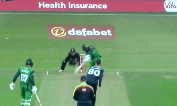 VIDEO: 18 साल के रेहान अहमद ने लगाए 1 ओवर में 3 छक्के, AUS के खिलाफ खेल सकते हैं लॉर्ड्स टेस्ट