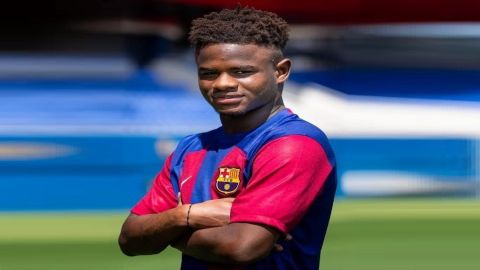 Barcelona signs young Senegalese defender Mikayil Faye