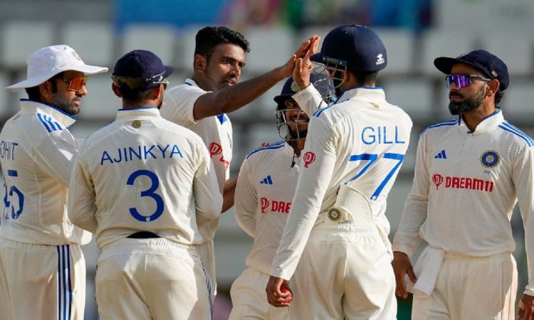 भारत ने पहले टेस्ट में वेस्टइंडीज को एक पारी और 141 रनों से हराकर रचा इतिहास, यशस्वी और अश्विन ने मच