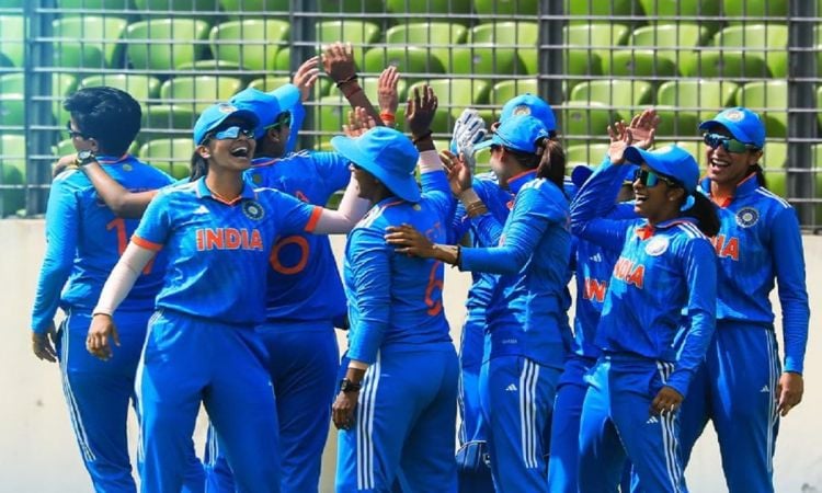 Bangladesh Women set 226 Runs Target for India Women in third odi