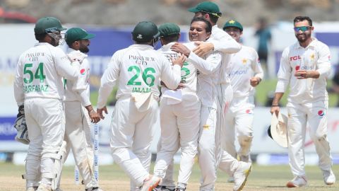 SL vs PAK 1st Test: எளிய இலக்கை விரட்டும் பாகிஸ்தான்; தோல்வியை தவிர்க்குமா இலங்கை