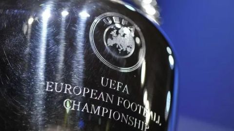 Italy, Turkey will bid to co-host Euro 2032