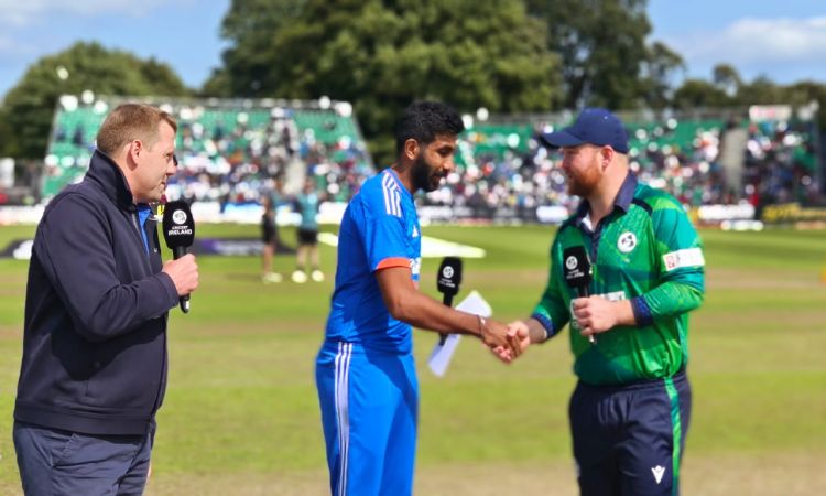2nd T20I: Both teams unchanged as Ireland win toss, elect to bowl first against India