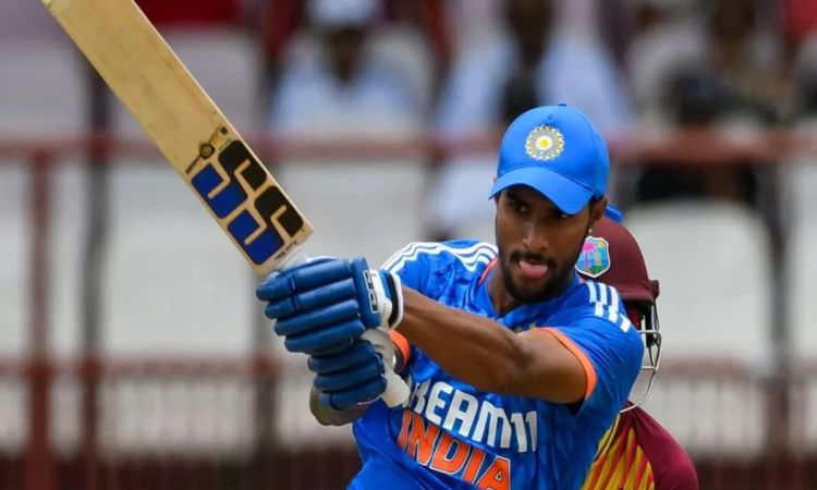 3 दिग्गजों ने एशिया कप के लिए चुनी 15 सदस्यीय भारतीय टीम, 20 साल के खिलाड़ी को दी जगह