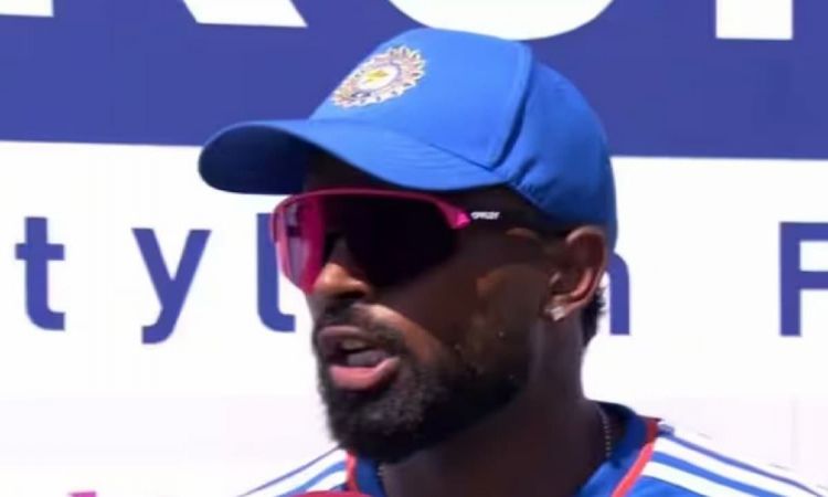 Hardik Pandya looked disappointed after losing the second consecutive T20