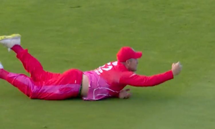 The Hundred 2023: रूलोफ वैन डेर मेरवे ने मोईन अली का पकड़ा हैरतअंगेज कैच, देखें वीडियो