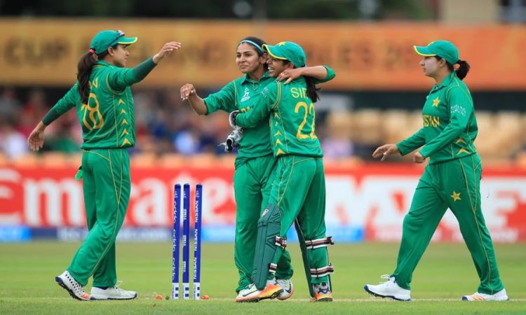 Four uncapped women cricketers earn maiden central contracts from PCB