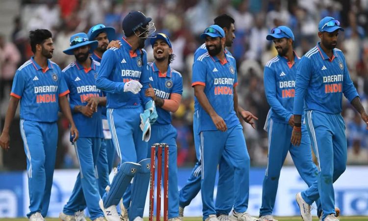 1st ODI: शमी के पंजे और गायकवाड़-गिल के अर्धशतकों की मदद से भारत ने ऑस्ट्रेलिया को 5 विकेट से दी मात 