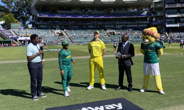 SA vs AUS 5th ODI: ऑस्ट्रेलिया ने टॉस जीतकर चुनी गेंदबाजी, देखें प्लेइंग इलेवन