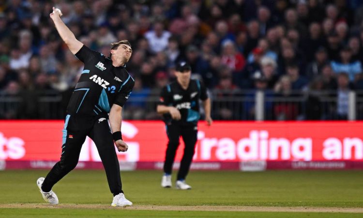 New Zealand's Southee fractures bone to put World Cup in doubt