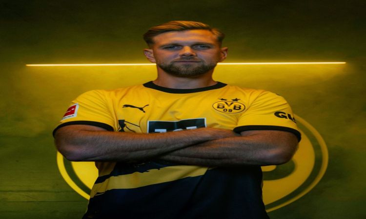 Bremen striker Fullkrug joins Dortmund