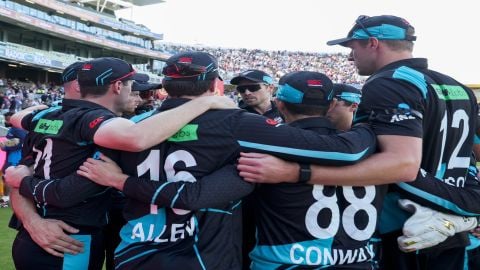 ENG vs NZ, 3rd T20I: இங்கிலாந்தை பந்தாடி நியூசிலாந்து அபார வெற்றி!