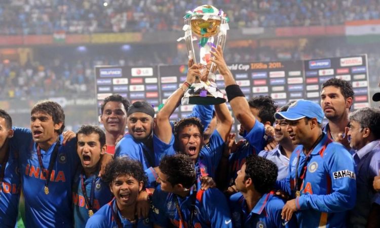 वर्ल्ड कप 2011 की पूरी कहानी, धोनी की कप्तानी में टीम इंडिया ने 28 साल बाद जीती थी ट्रॉफी