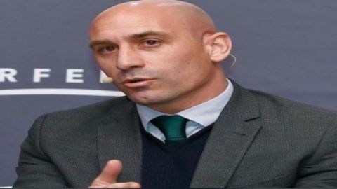 Luis Rubiales resigns as Spanish soccer chief over World Cup kiss controversy