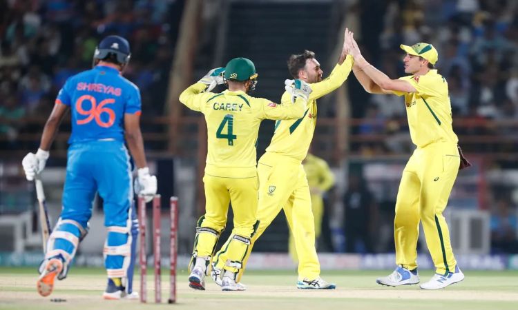 IND vs AUS, 3rd ODI: பேட்டிங்கில் விட்டதை பவுலிங்கில் பிடித்த மேக்ஸ்வெல்; ஆஸி ஆறுதல் வெற்றி!