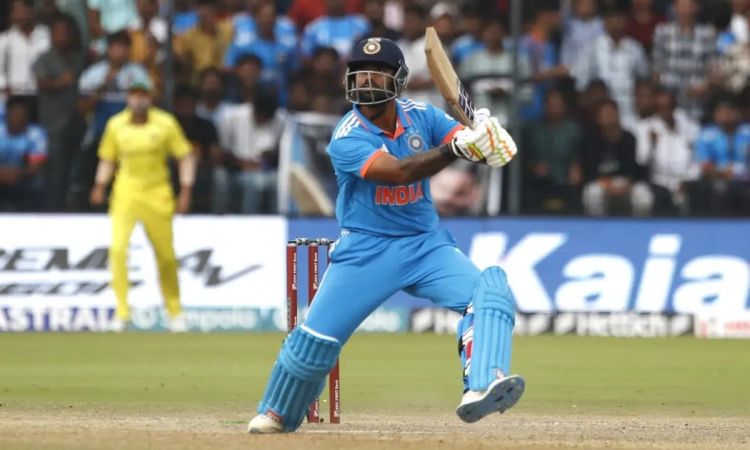 World Cup में भारतीय टीम का हिस्सा हैं सूर्यकुमार यादव, जाने कैसे हैं SKY के ODI Stats
