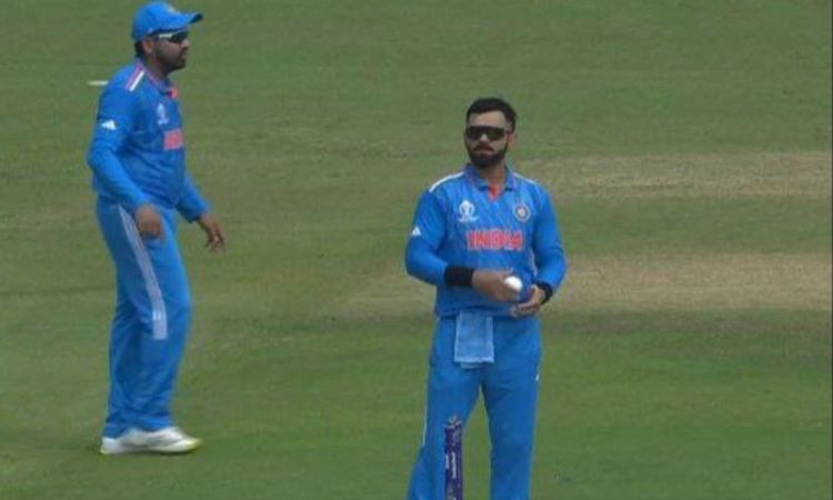 Virat Kohli bowls after Six years in ODI Cricket