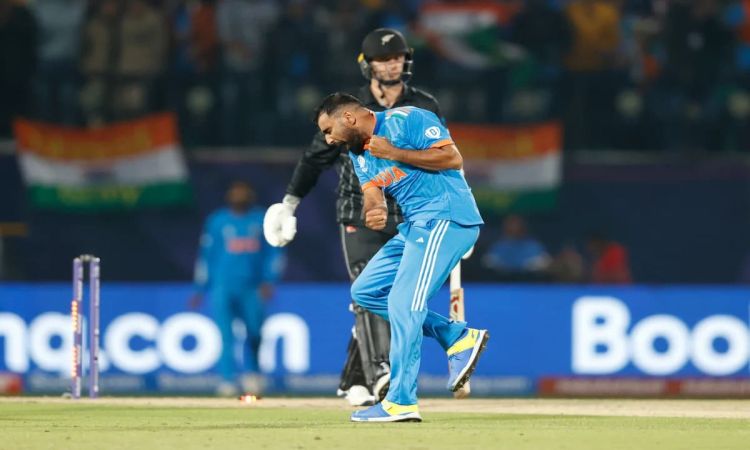 World Cup 2023: मोहम्मद शमी ने बरपाया अपना कहर, दो गेंदों में दो विकेट लेकर कीवी टीम को दिए झटके, दे