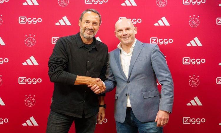 Ajax appoint former player Van't Schip as interim coach