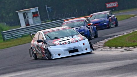 Arjun Balu powers to victory in Touring Cars race