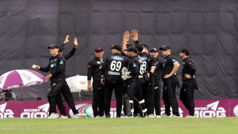 CWC 2023 Warm-Up Game:  மீண்டும் விளையாடிய மழை; டக்வொர்த் லூயிஸ் முறையில் நியூசி வெற்றி!