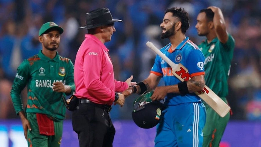 Think umpire also wanted to see Virat Kohli score a hundred, says Harbhajan Singh! நடுவரும் விராட் கோலி சதம் அடிக்க வேண்டும் என்று நினைத்திருக்கிறார் - ஹர்பஜன் சிங்!
