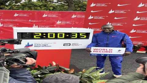 Kenya's Kiptum breaks marathon world record in Chicago