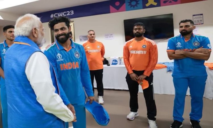 PM Narendra Modi Visits Indian Dressing Room To Motivate Players After Loss in world cup 2023 final