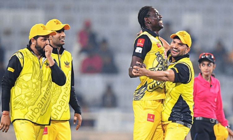 Urbanrisers Hyderabad Beat Southern Superstars By 13 Runs