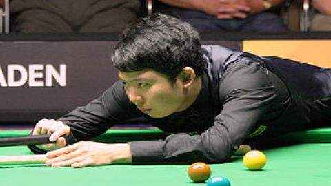 China's Zhang into second round at UK Snooker Championship